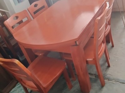 一桌六椅680元一套，原价1000元